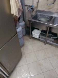 廚房排水管堵塞怎麼辦？水刀通管處理長距離油垢阻塞